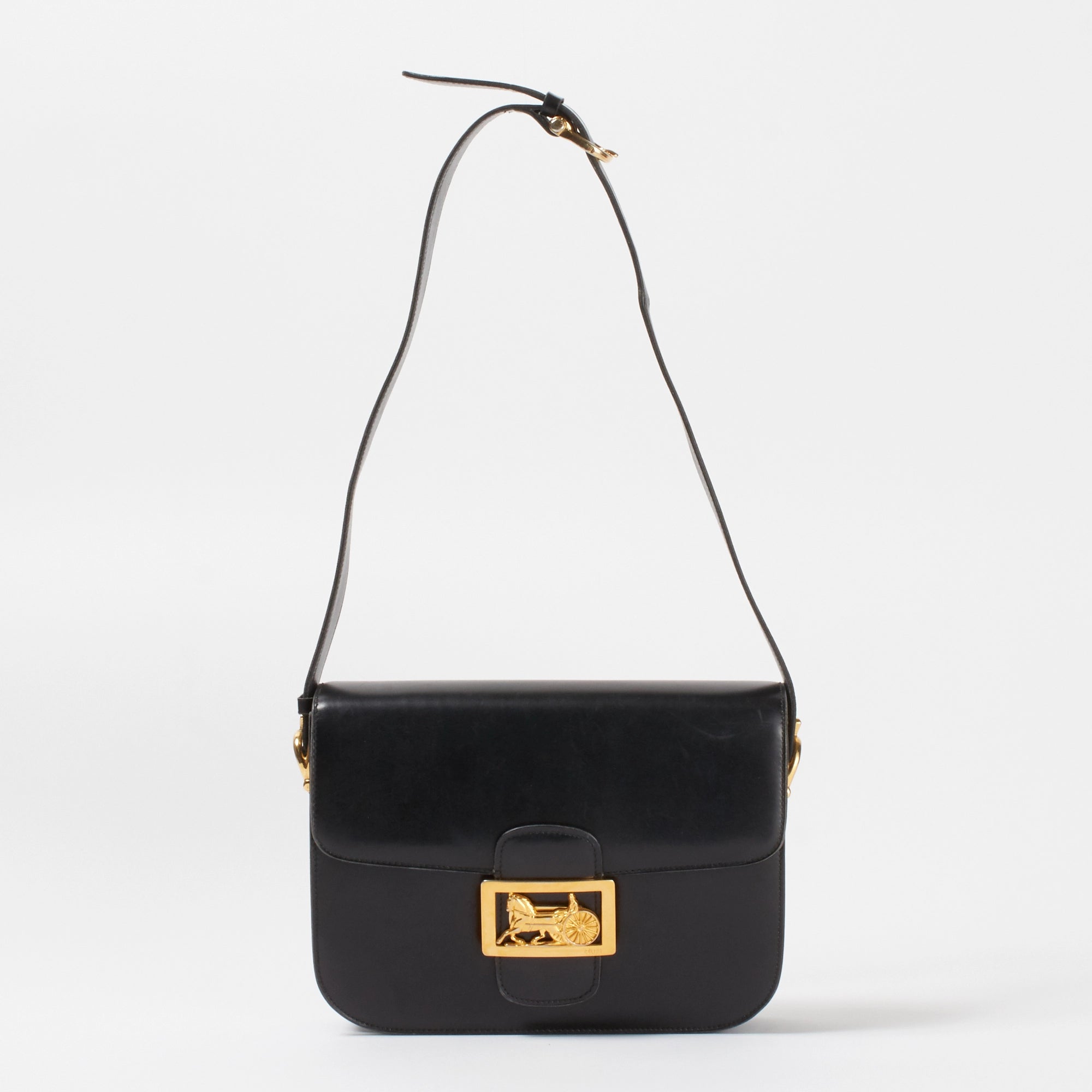 CELINE/セリーヌ】馬車金具 レザー ショルダーバック ブラック CELINE/セリーヌ】馬車金具 レザー ショルダーバック ブラック