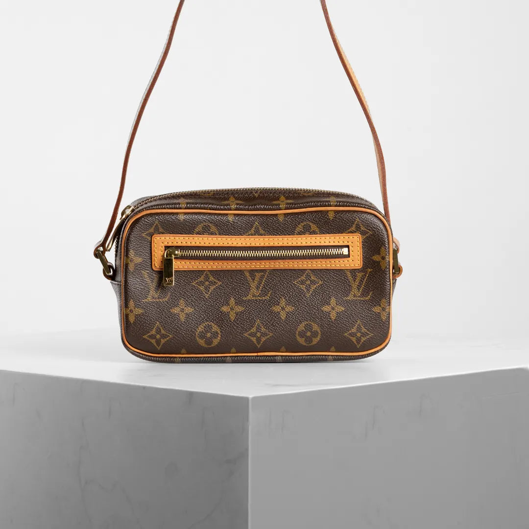 LOUIS VUITTON/ルイ・ヴィトン】モノグラム ポシェット・シテ ショルダーバッグ｜ヴァルティークヴィンテージ【公式】｜レディースファッション通販  – VALTIQUE VINTAGE TOKYO