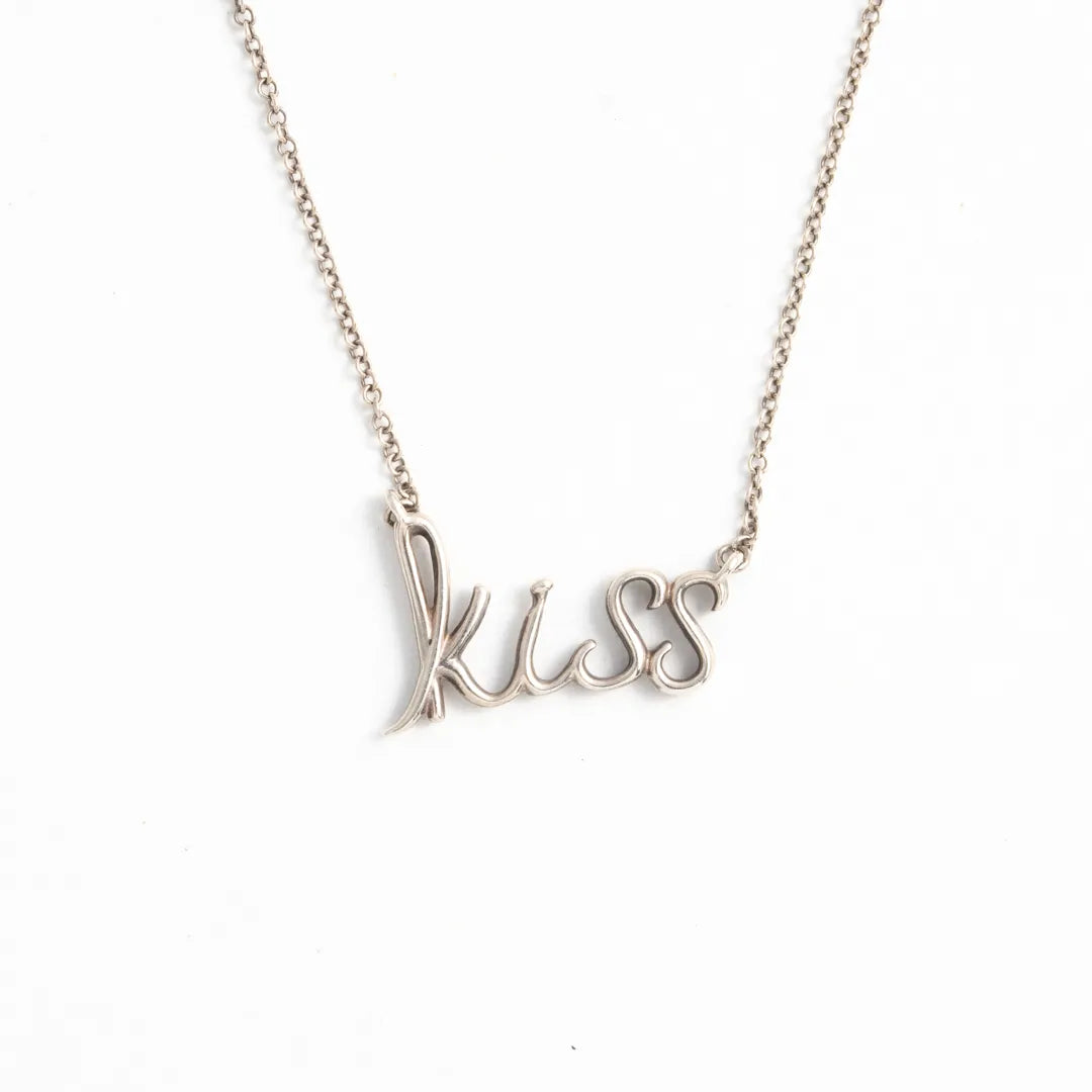 TIFFANY】kissロゴネックレス|ヴァルティークヴィンテージ【公式 TIFFANY】kissロゴネックレス|ヴァルティークヴィンテージ【公式