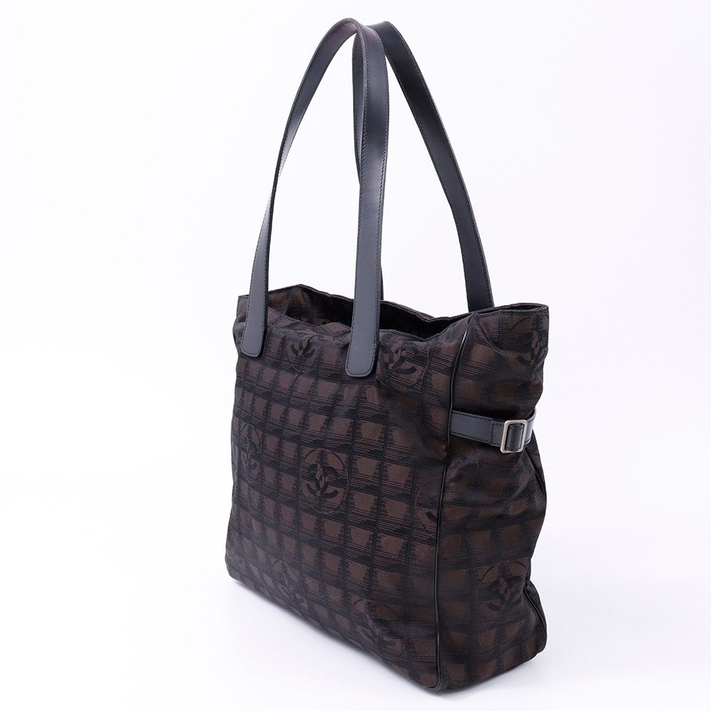 CHANEL ニュートラベルライン トートバッグ ブラウン A15825