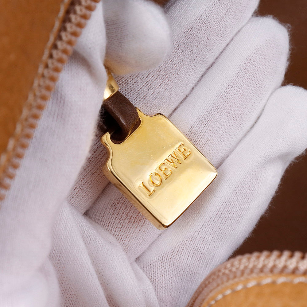 LOEWE アナグラム アマソナ ボストンバッグ ブラウン Leather サイズ50