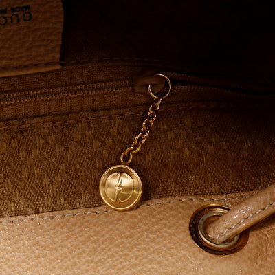 GUCCI バンブー バックパック ベージュ 003 2058 0016 Suede leather