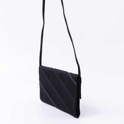 Ferragamo ショルダーバッグ 黒 Satin