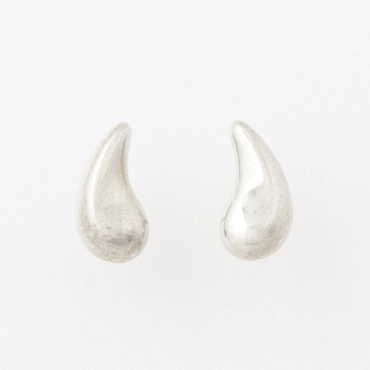 TIFFANY/ティファニー】ティアドロップ ピアス|ヴァルティーク TIFFANY/ティファニー】ティアドロップ ピアス|ヴァルティーク