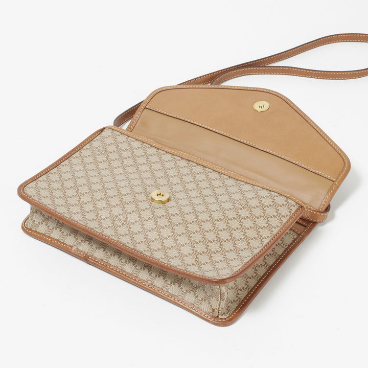 CELINE/セリーヌ】マカダム総柄 トリオンフロゴ ショルダーバッグ CELINE/セリーヌ】マカダム総柄 トリオンフロゴ ショルダーバッグ