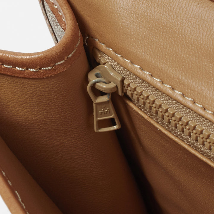 CELINE/セリーヌ】マカダム総柄 トリオンフロゴ ショルダーバッグ CELINE/セリーヌ】マカダム総柄 トリオンフロゴ ショルダーバッグ