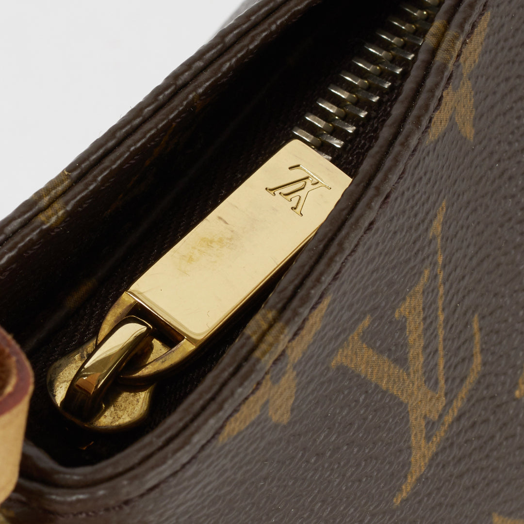 LOUIS VUITTON/ルイ・ヴィトン】モノグラム トロター ショルダーバッグ LOUIS VUITTON/ルイ・ヴィトン】モノグラム トロター ショルダーバッグ