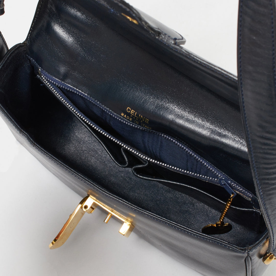 CELINE/セリーヌ】馬車金具モチーフ ショルダーバッグ ブラック系 CELINE/セリーヌ】馬車金具モチーフ ショルダーバッグ ブラック系