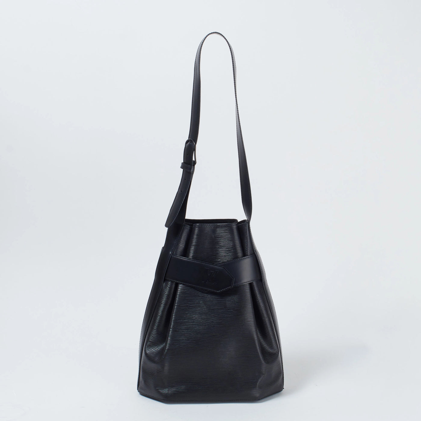 LOUIS VUITTON/ルイ・ヴィトン】エピ サックデポール ノワール LOUIS VUITTON/ルイ・ヴィトン】エピ サックデポール ノワール