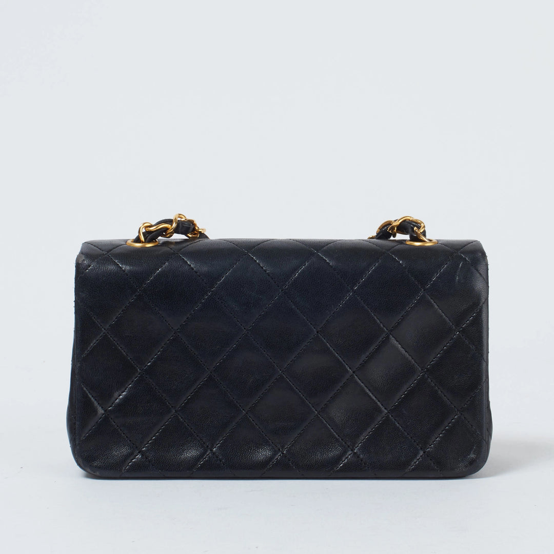 CHANEL/シャネル】ミニマトラッセ19 ラムスキン ショルダー CHANEL/シャネル】ミニマトラッセ19 ラムスキン ショルダー