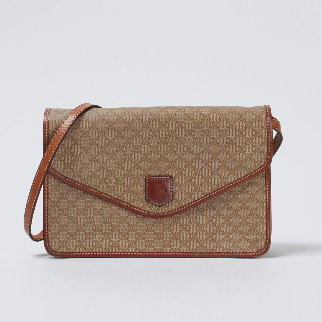 CELINE/セリーヌ】ベージュマカダム フラップショルダーバッグ / 斜 CELINE/セリーヌ】ベージュマカダム フラップショルダーバッグ / 斜