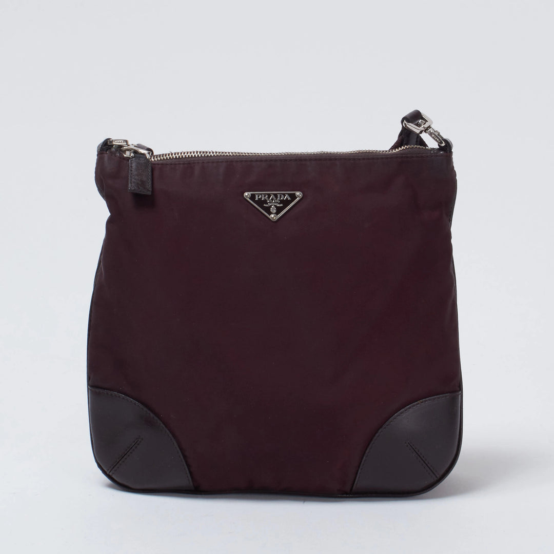 PRADA プラダ ショルダーバッグ ブラック ヴェラ ナイロン 三角 PRADA プラダ ショルダーバッグ ブラック ヴェラ ナイロン 三角