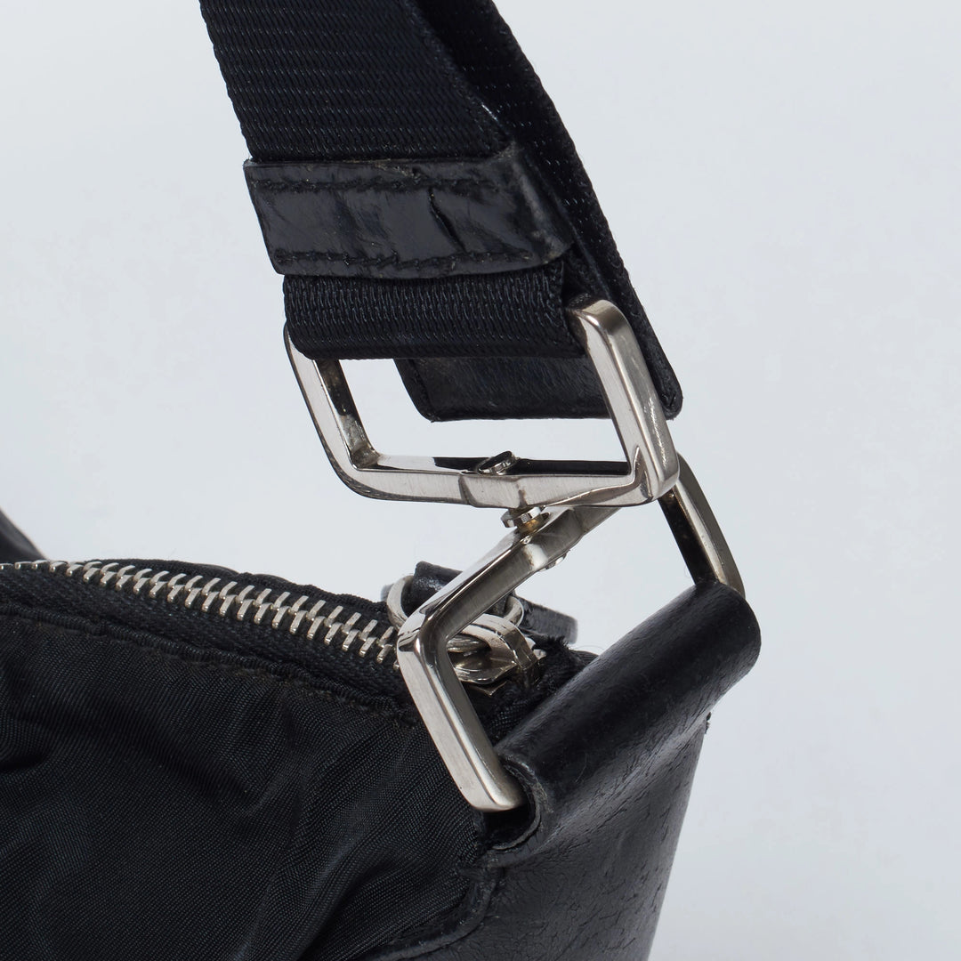 PRADA/プラダ】ナイロン ショルダーバッグ ブラック|ヴァル PRADA/プラダ】ナイロン ショルダーバッグ ブラック|ヴァル