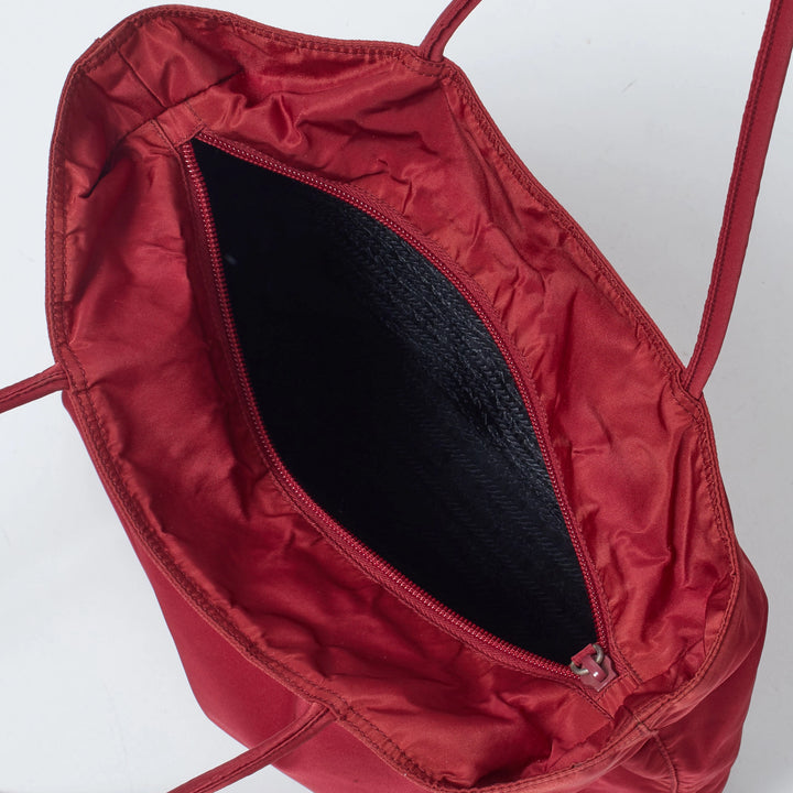 PRADA/プラダ】ナイロン 三角プレート トートバッグ レッド系 PRADA/プラダ】ナイロン 三角プレート トートバッグ レッド系