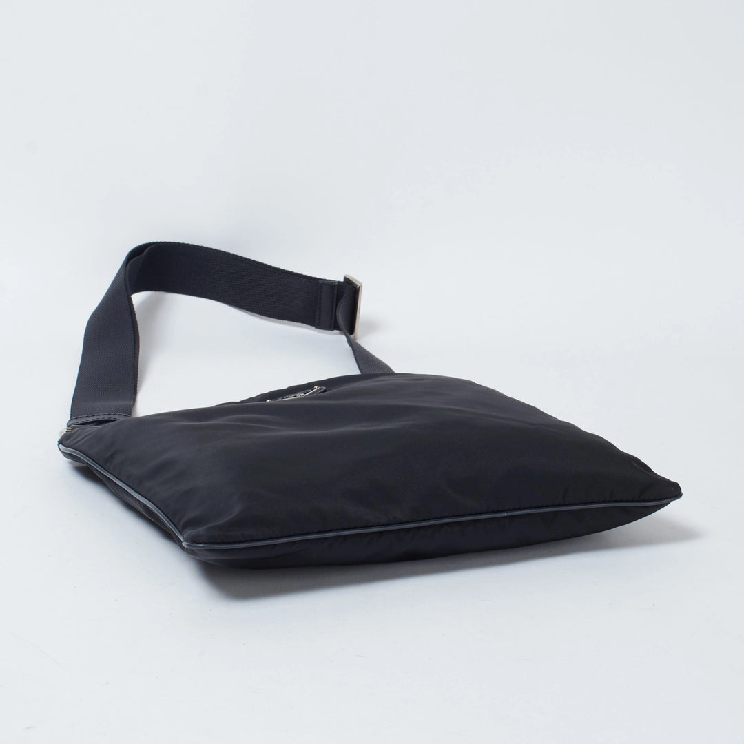 PRADA/プラダ】ナイロン ショルダーバッグ ブラック /斜めがけ｜ヴァル
