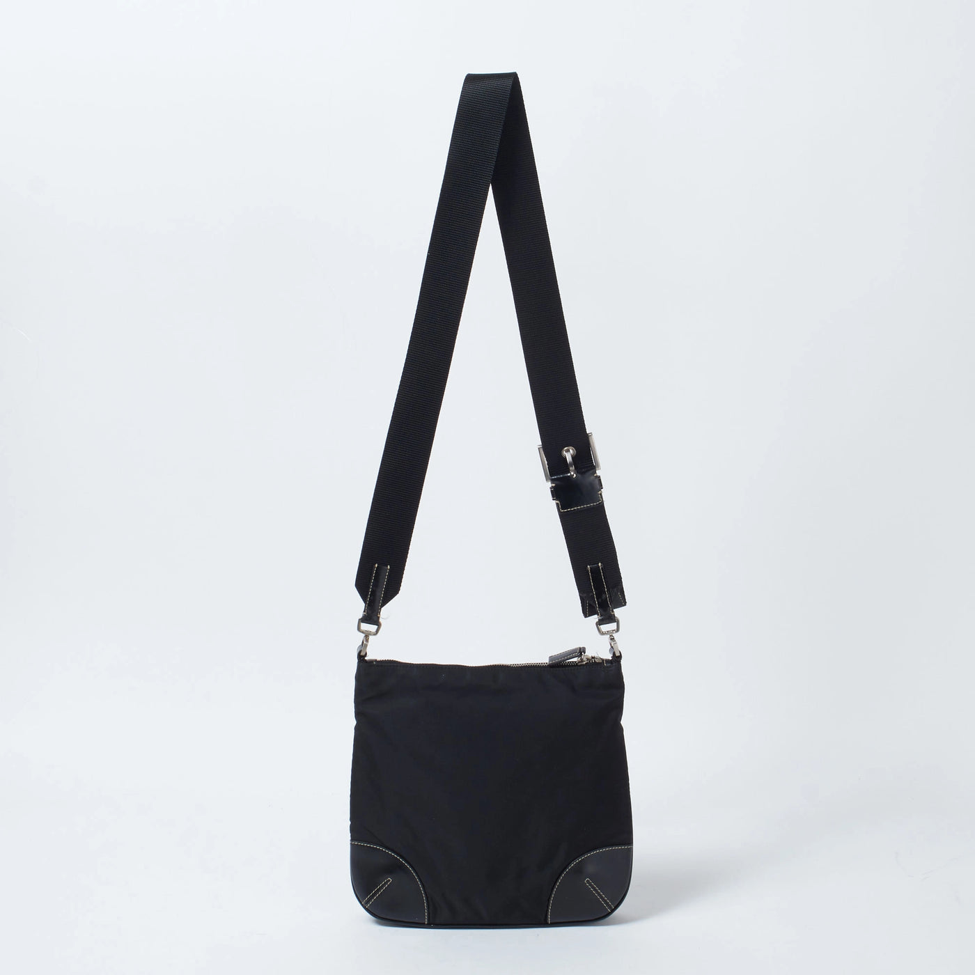 PRADA/プラダ】ナイロン ショルダーバッグ / 斜めがけ|ヴァルティーク PRADA/プラダ】ナイロン ショルダーバッグ / 斜めがけ|ヴァルティーク