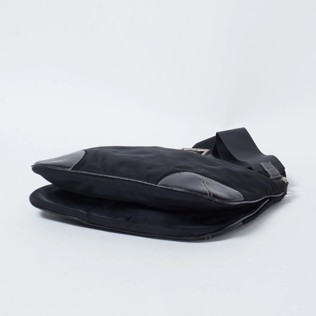 PRADA/プラダ】ナイロン ショルダーバッグ / 斜めがけ｜ヴァルティーク