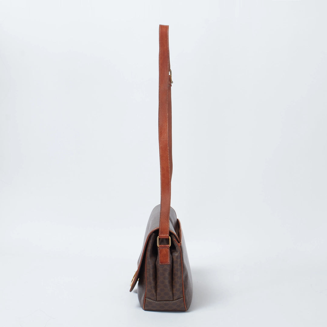 CELINE/セリーヌ】マカダム柄 PVC/レザー サークルロゴ フラップ