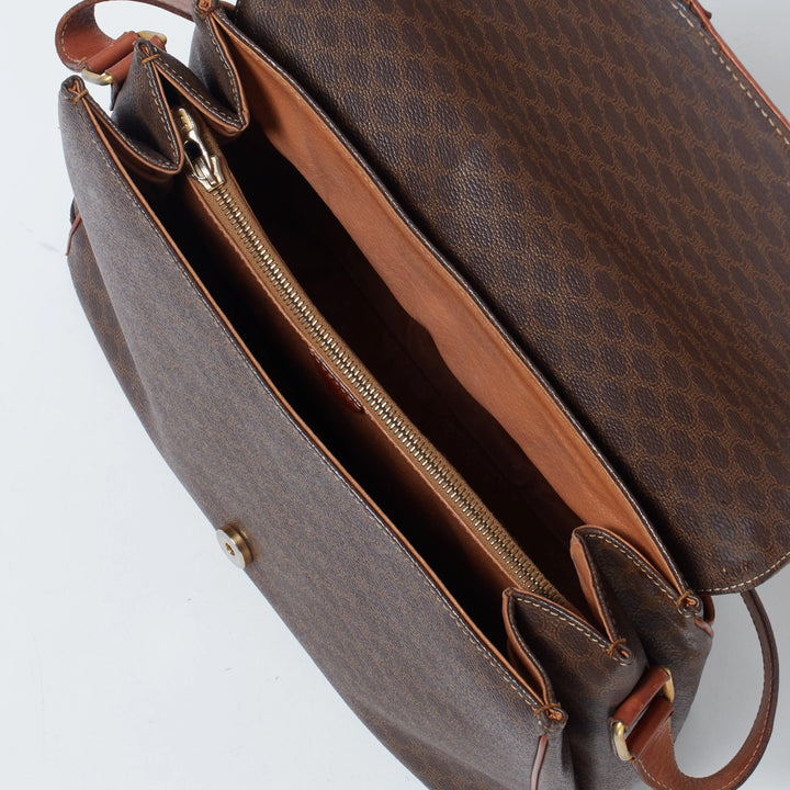 CELINE/セリーヌ】マカダム柄 PVC/レザー サークルロゴ フラップ