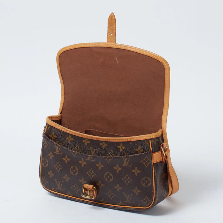 LOUIS VUITTON/ルイ・ヴィトン】モノグラム ソローニュ LOUIS VUITTON/ルイ・ヴィトン】モノグラム ソローニュ