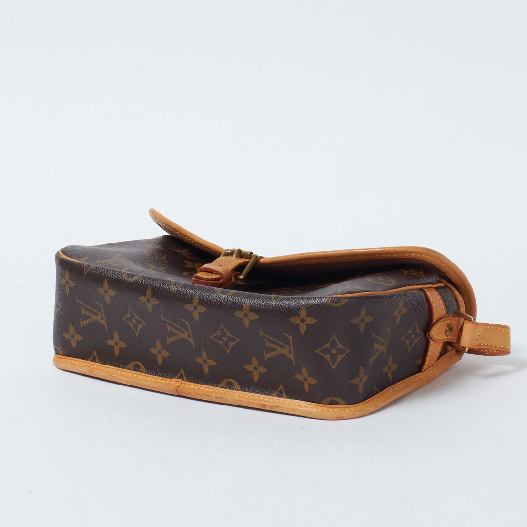 LOUIS VUITTON/ルイ・ヴィトン】モノグラム ソローニュ ショルダーバッグ｜ヴァルティークヴィンテージ【公式】｜レディースファッション通販  – VALTIQUE VINTAGE TOKYO