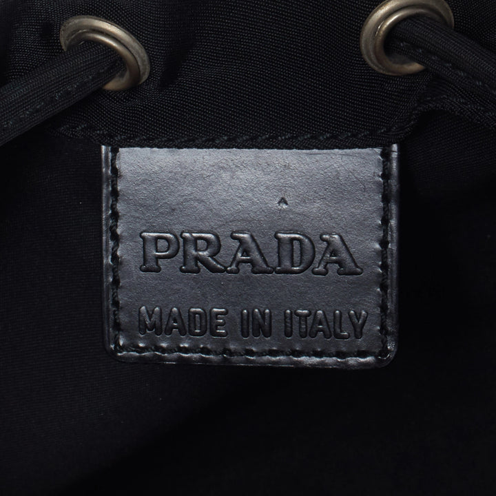 PRADA/プラダ】テスートナイロン 巾着ポーチ/ハンドバッグ – VALTIQUE PRADA/プラダ】テスートナイロン 巾着ポーチ/ハンドバッグ – VALTIQUE