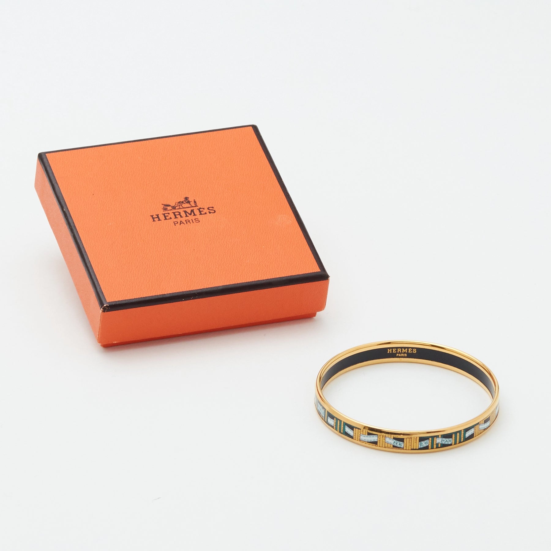 HERMES エルメスバングルエマイユ七宝焼き紙袋付き0130 HERMES エルメスバングルエマイユ七宝焼き紙袋付き0130