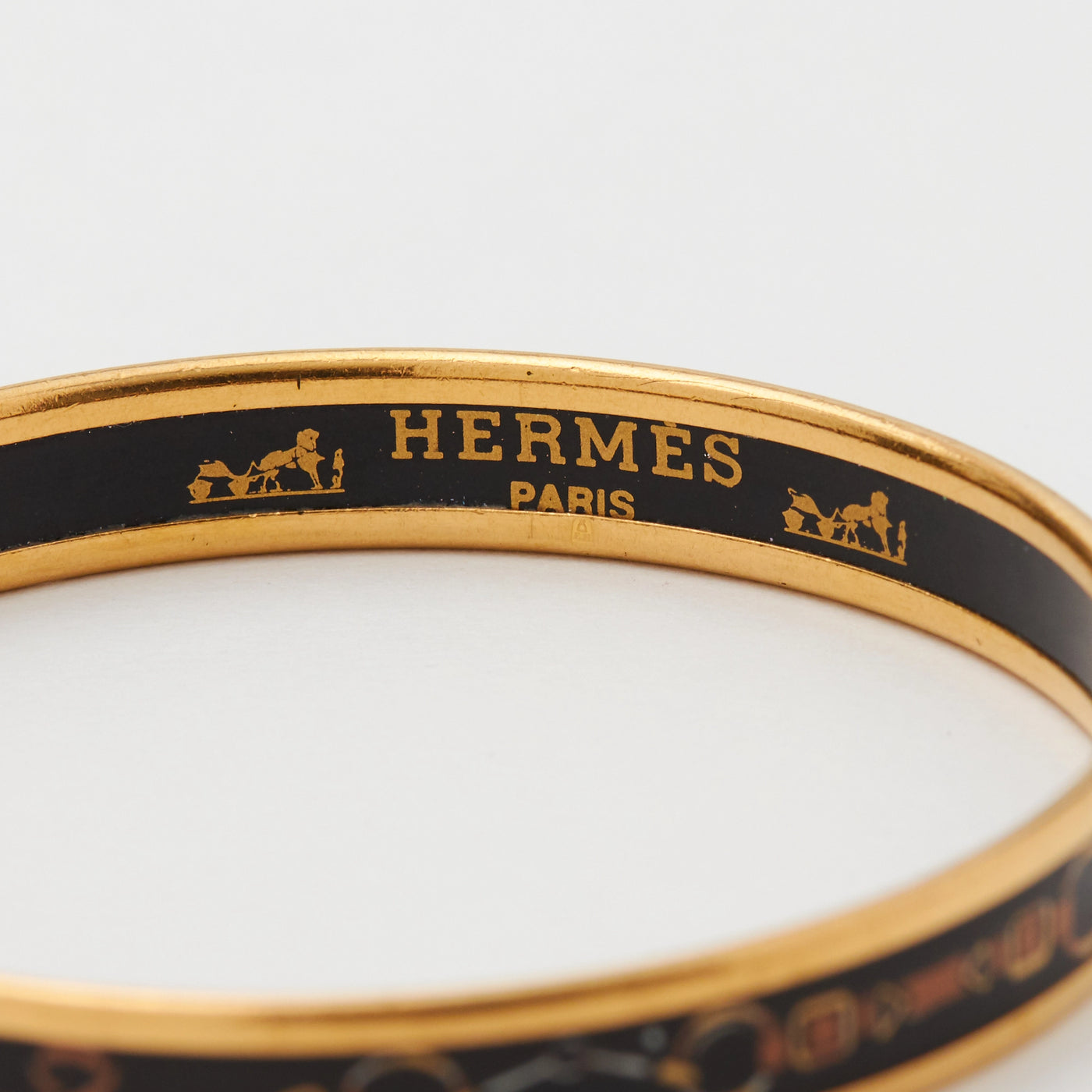 HERMES/エルメス】エマイユ 七宝焼き バングル ゴールド×ブラック HERMES/エルメス】エマイユ 七宝焼き バングル ゴールド×ブラック