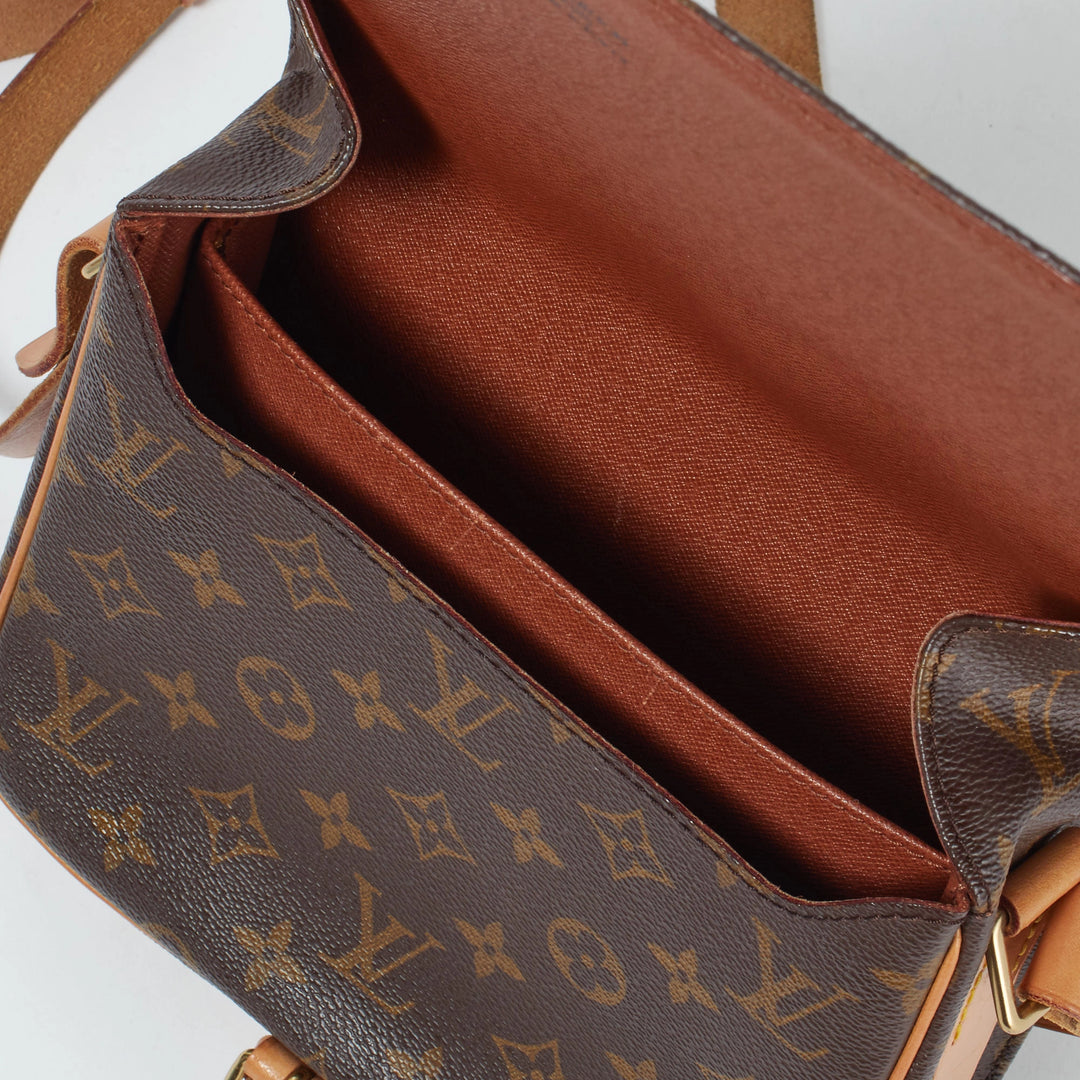 LOUIS VUITTON/ルイ・ヴィトン】モノグラム カルトシエールMM ショルダーバッグ｜ヴァルティークヴィンテージ【公式】｜レディースファッション通販  – VALTIQUE VINTAGE TOKYO