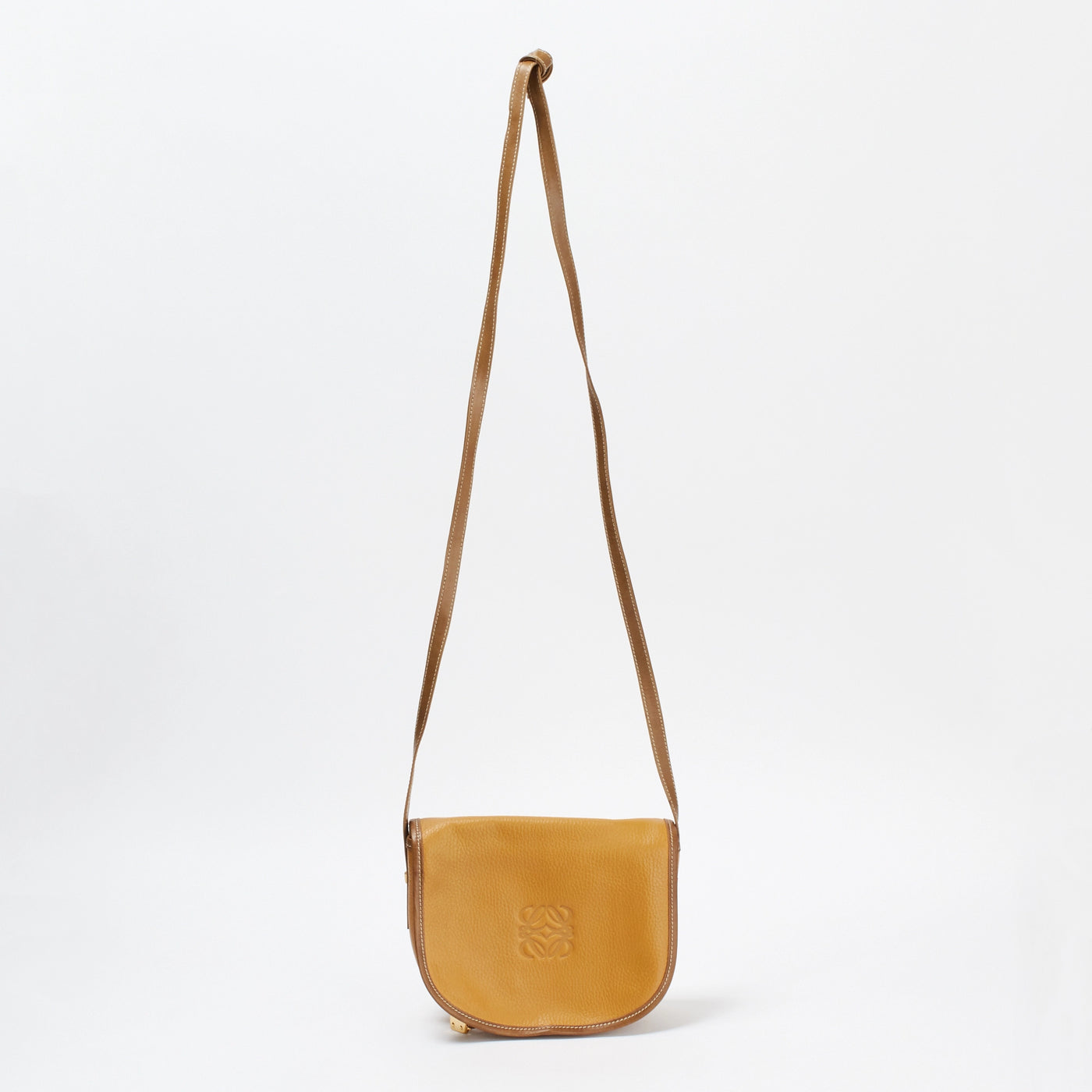 美品!LOEWE ロエベ*台形型レザーショルダーバッグキャメル 美品!LOEWE ロエベ*台形型レザーショルダーバッグキャメル