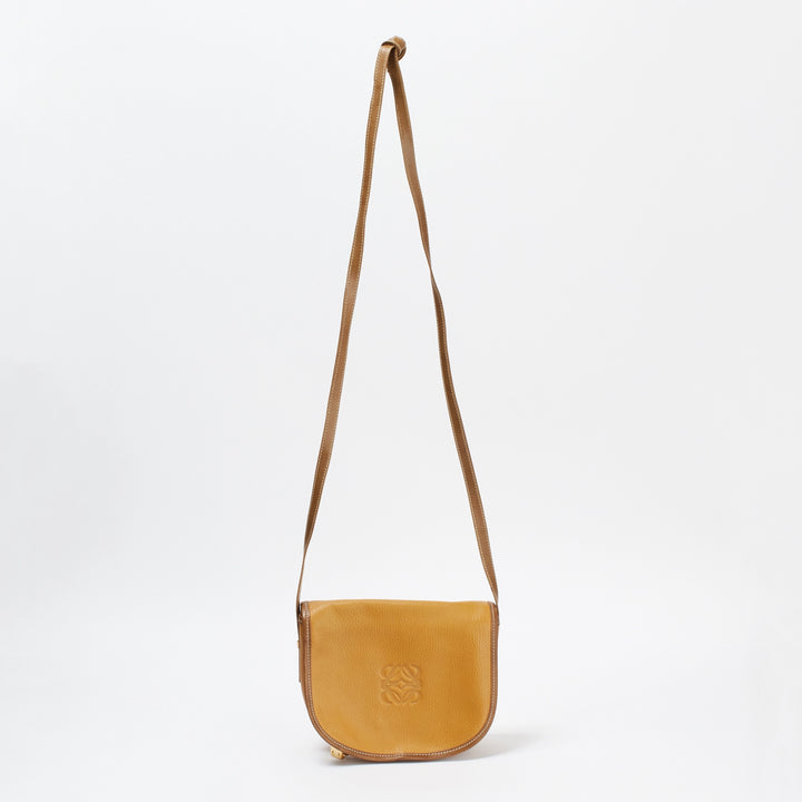 LOEWE/ロエベ】アナグラム ショルダーバッグ キャメル｜ヴァルティーク