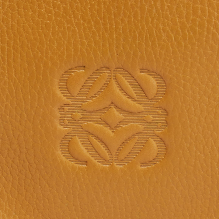 LOEWE/ロエベ】アナグラム ショルダーバッグ キャメル｜ヴァルティーク