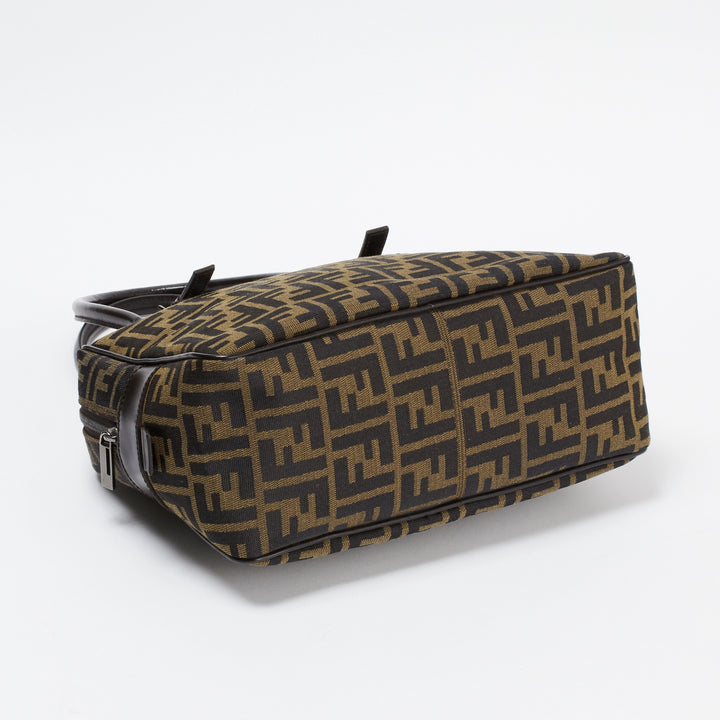 FENDI/フェンディ】ズッカ トップハンドル ボストンバッグ|ヴァル FENDI/フェンディ】ズッカ トップハンドル ボストンバッグ|ヴァル