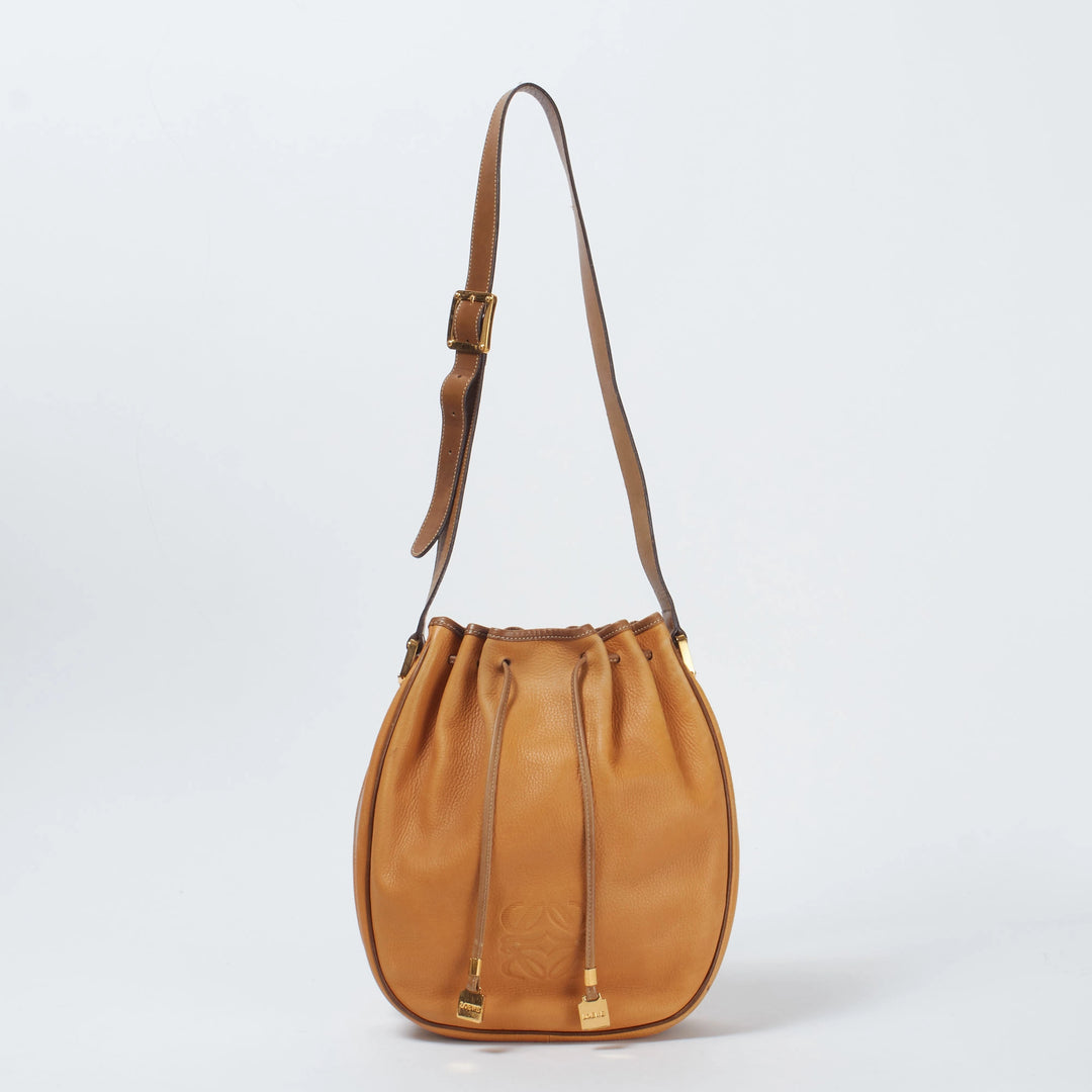 LOEWE/ロエベ】アナグラム 巾着型 ショルダーバッグ キャメル LOEWE/ロエベ】アナグラム 巾着型 ショルダーバッグ キャメル