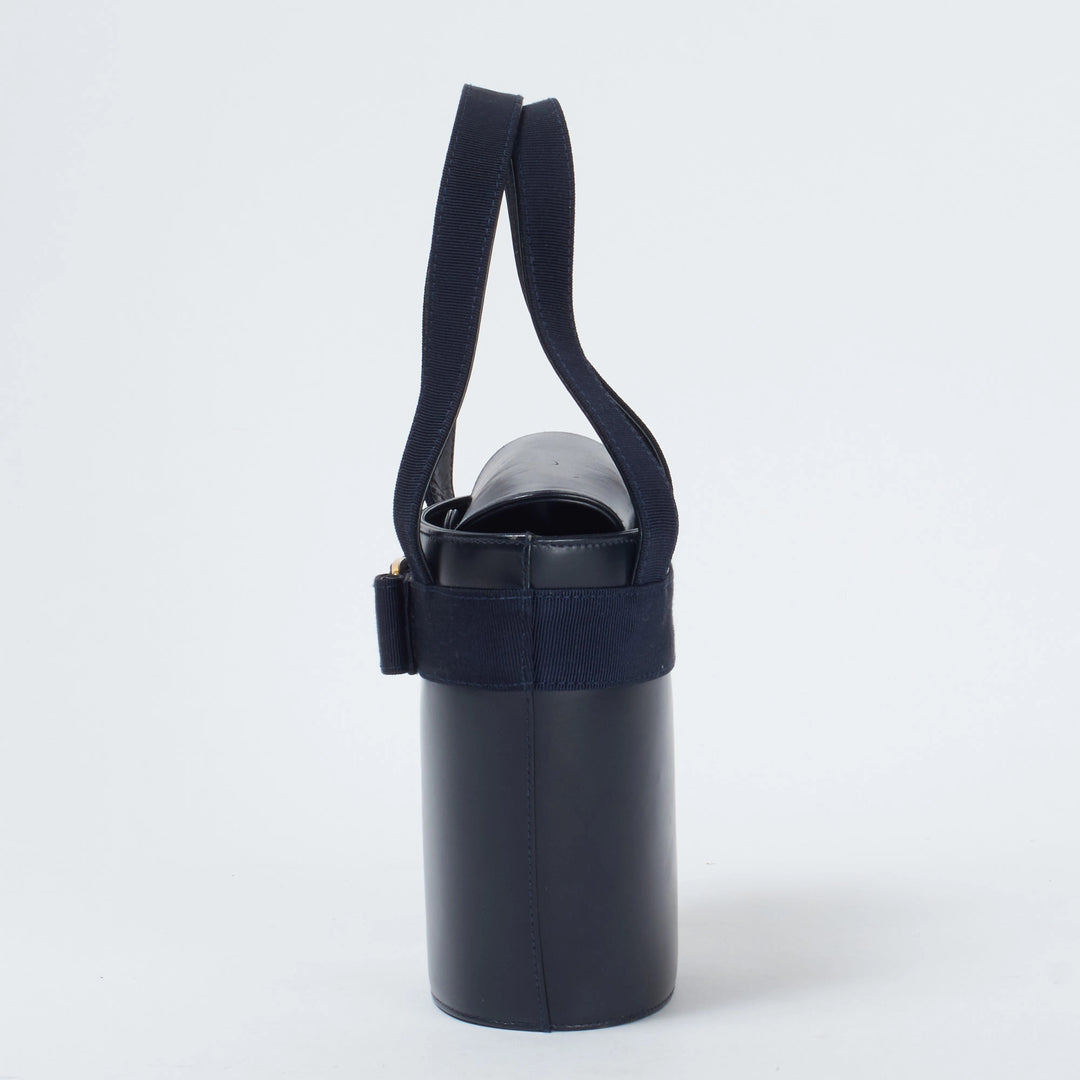 FERRAGAMO/フェラガモ】ヴァラ トップハンドル ハンドバッグ ネイビー FERRAGAMO/フェラガモ】ヴァラ トップハンドル ハンドバッグ ネイビー