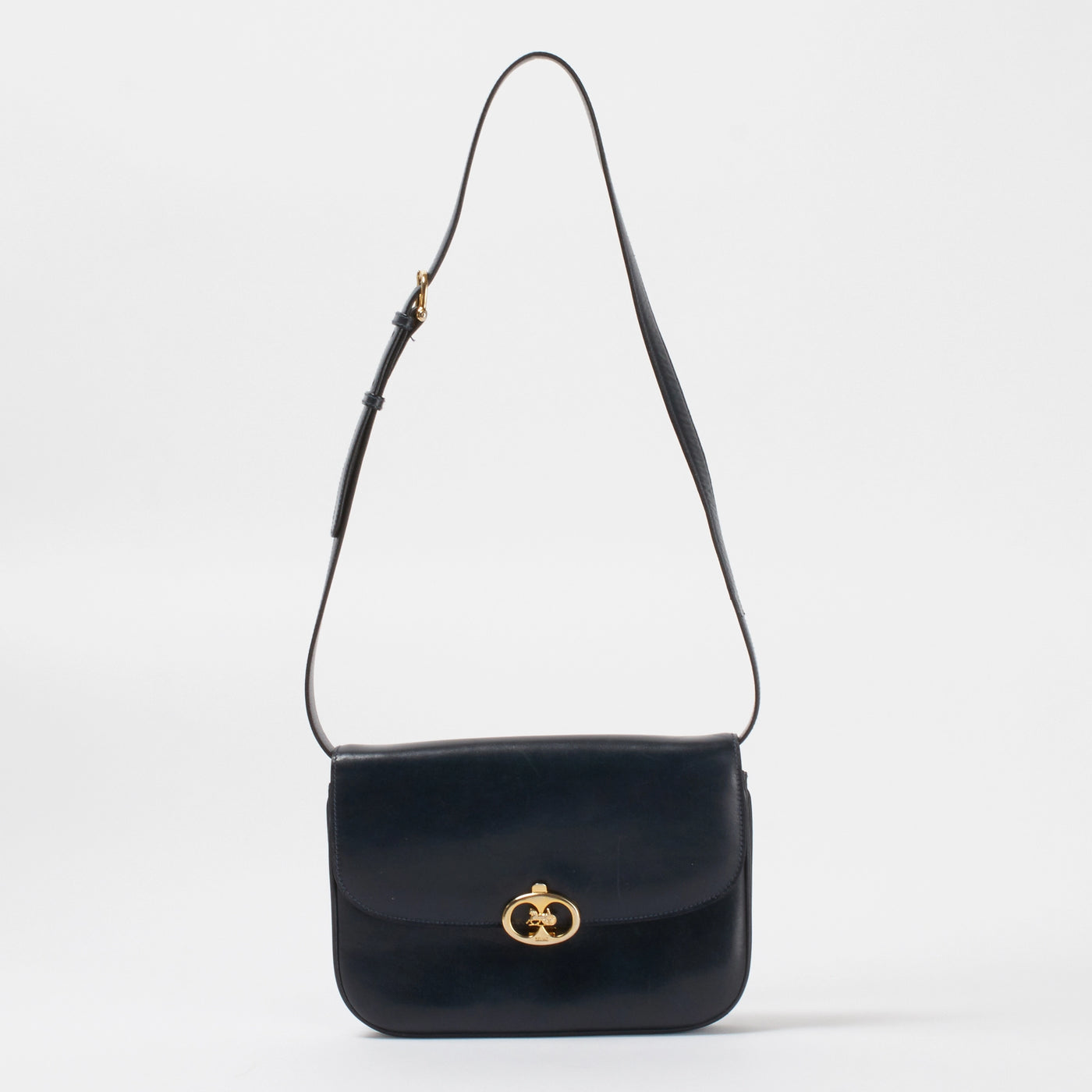 CELINE/セリーヌ】馬車金具 レザー ショルダーバック ネイビー CELINE/セリーヌ】馬車金具 レザー ショルダーバック ネイビー