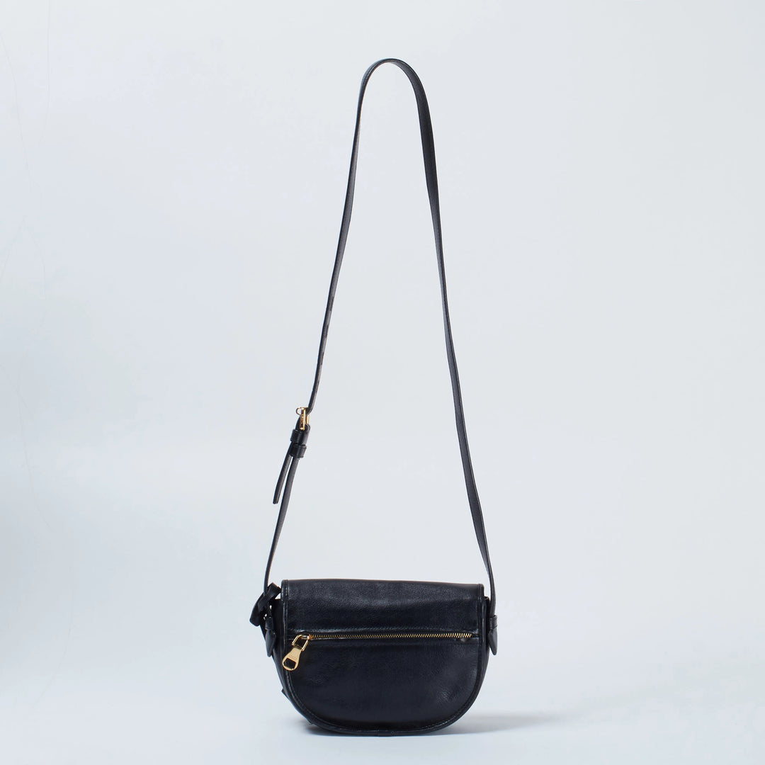 LOEWE/ロエベ】ヘリテージ ショルダーバッグ ブラック|ヴァル LOEWE/ロエベ】ヘリテージ ショルダーバッグ ブラック|ヴァル