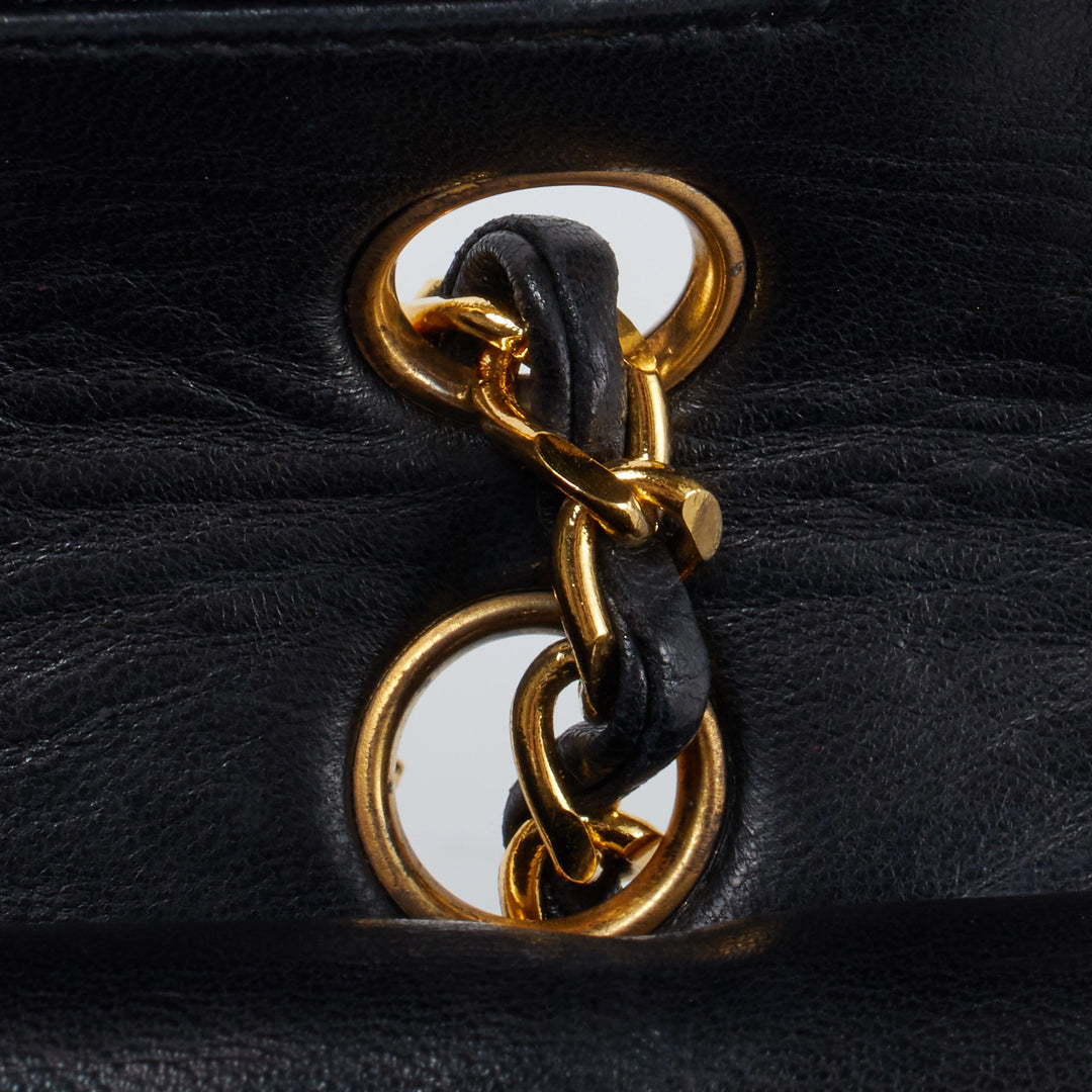 CHANEL/シャネル】マトラッセ ダブルフラップ ターンロック チェーン