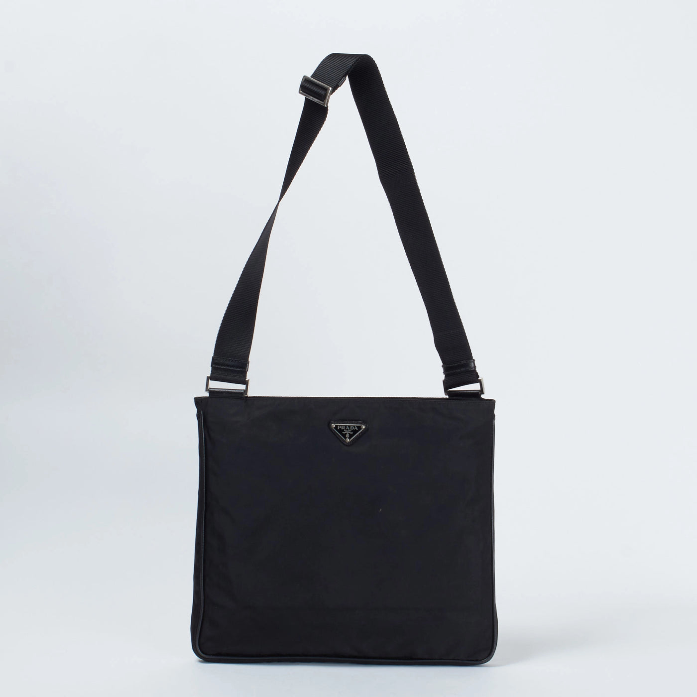 ❤️PRADA ❤️ショルダーバッグナイロンレア色三角プレート ❤️PRADA ❤️ショルダーバッグナイロンレア色三角プレート