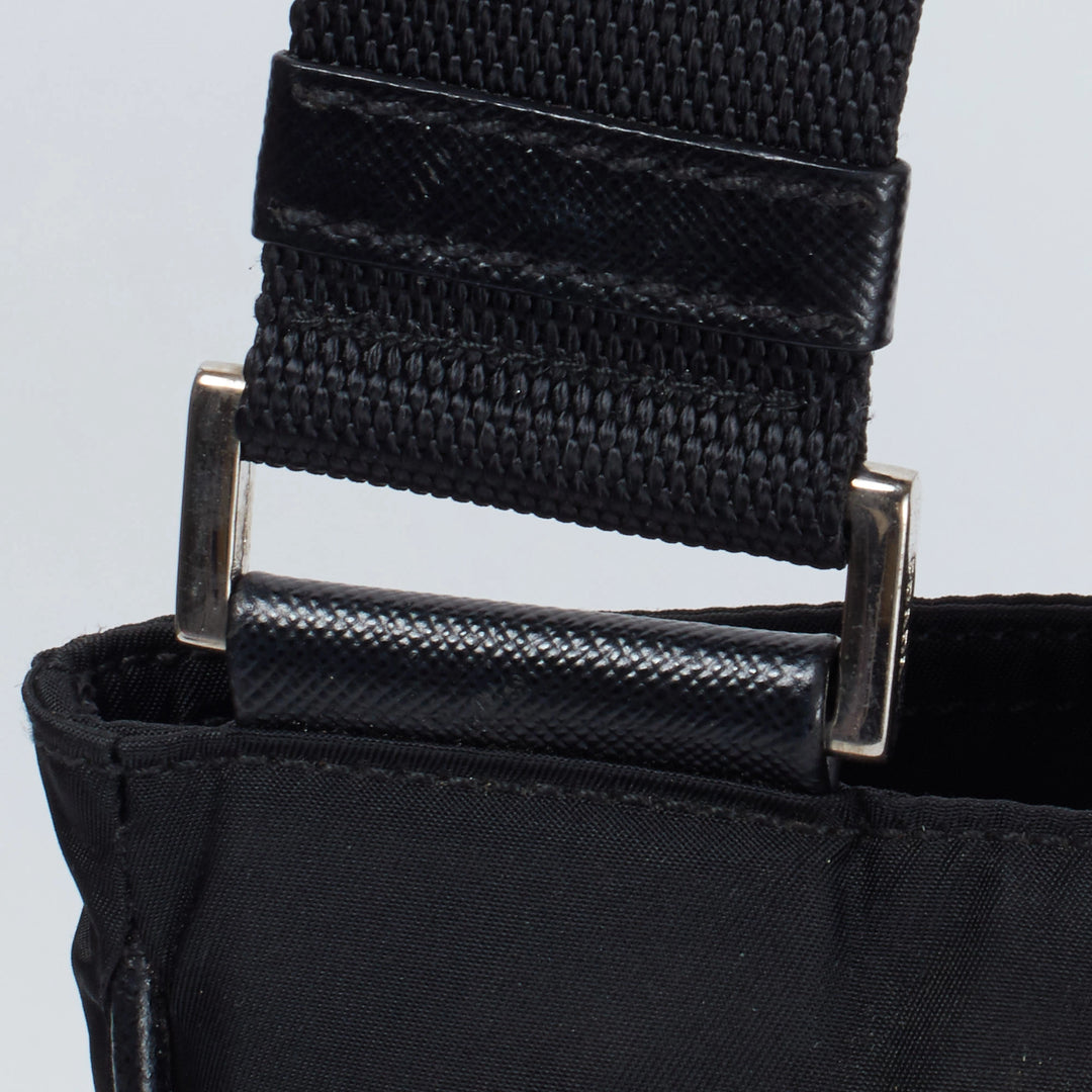 PRADA/プラダ】ナイロン 三角プレート ショルダーバッグ｜ヴァル