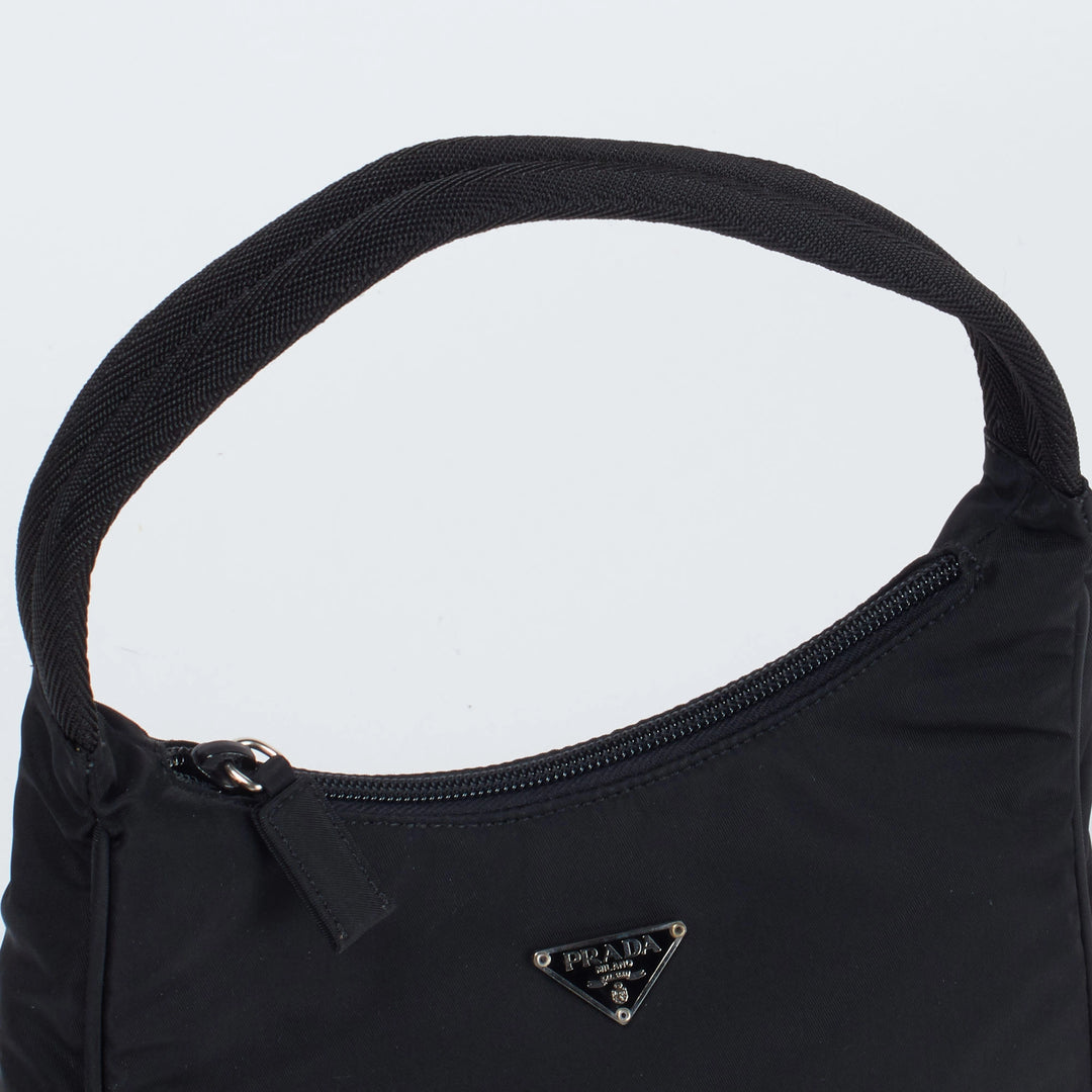 PRADA/プラダ】ロゴプレート ナイロン ハンドバッグ|ヴァル PRADA/プラダ】ロゴプレート ナイロン ハンドバッグ|ヴァル