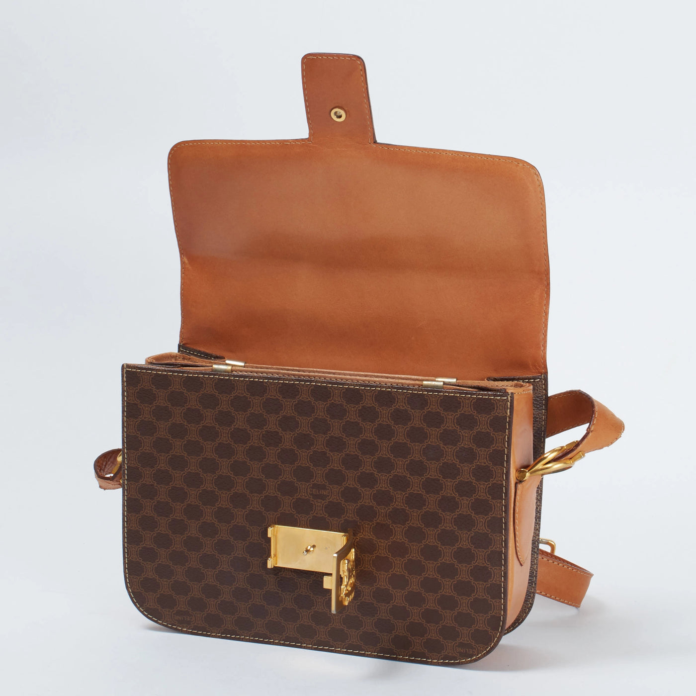 希少 CELINE マカダム フラップ メッセンジャー ベルト金具 希少 CELINE マカダム フラップ メッセンジャー ベルト金具