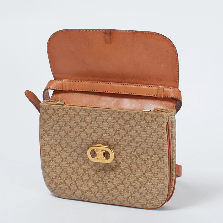CELINE/セリーヌ】マカダム トリオンフ金具 ショルダーバッグ CELINE/セリーヌ】マカダム トリオンフ金具 ショルダーバッグ