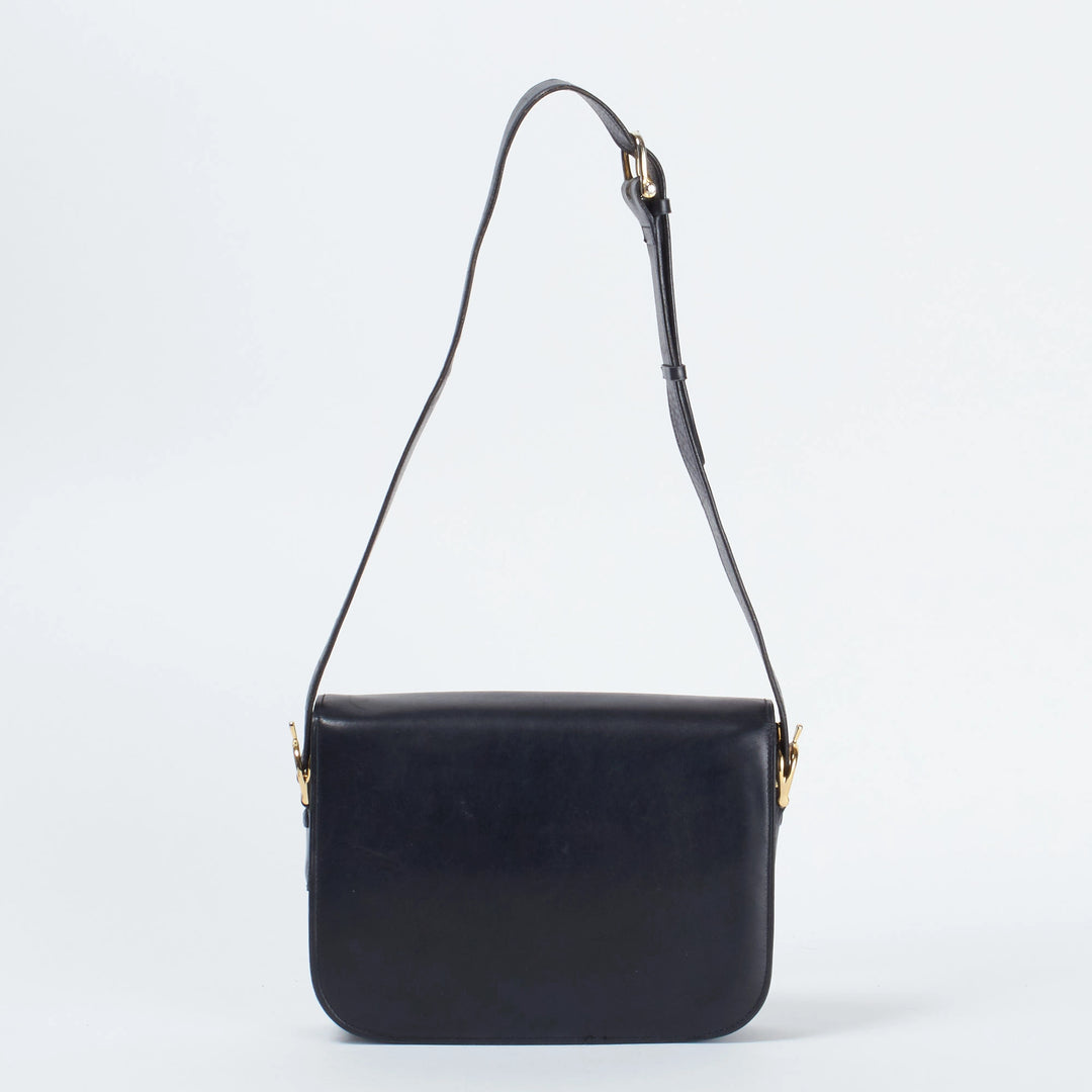 CELINE/セリーヌ】馬車金具 ホースキャリッジ ショルダーバッグ CELINE/セリーヌ】馬車金具 ホースキャリッジ ショルダーバッグ