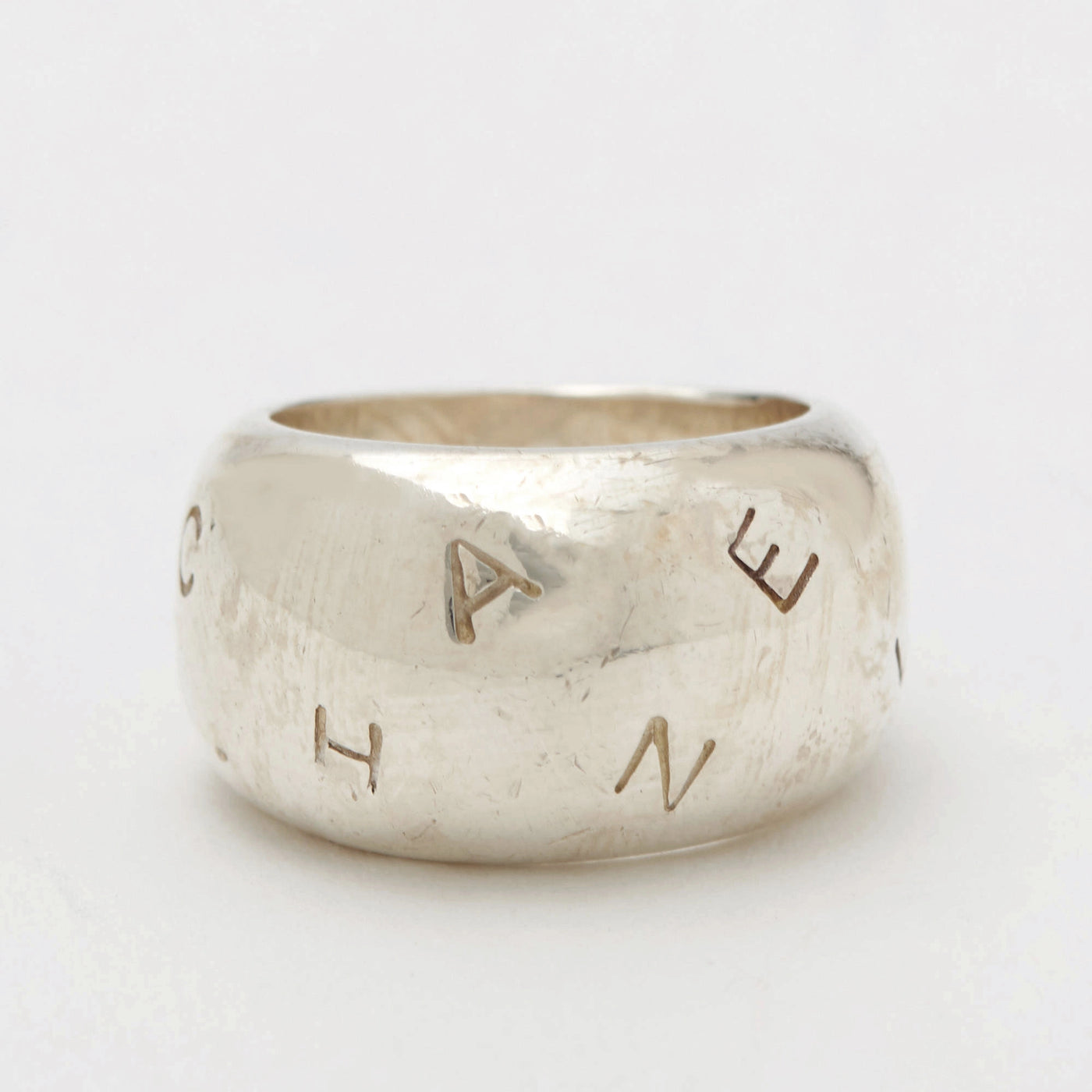 CHANEL/シャネル ゴールド 蛇腹 ロゴ 12号 リング d_054 すぐ届く CHANEL/シャネル ゴールド 蛇腹 ロゴ 12号 リング d_054 すぐ届く