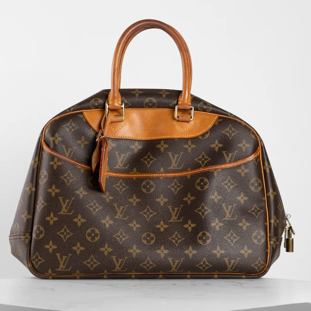 LOUIS VUITTON】モノグラムドーヴィルハンドバッグ（ネームタグ付き）｜ヴァルティークヴィンテージ【公式】｜レディースファッション通販 –  VALTIQUE VINTAGE TOKYO