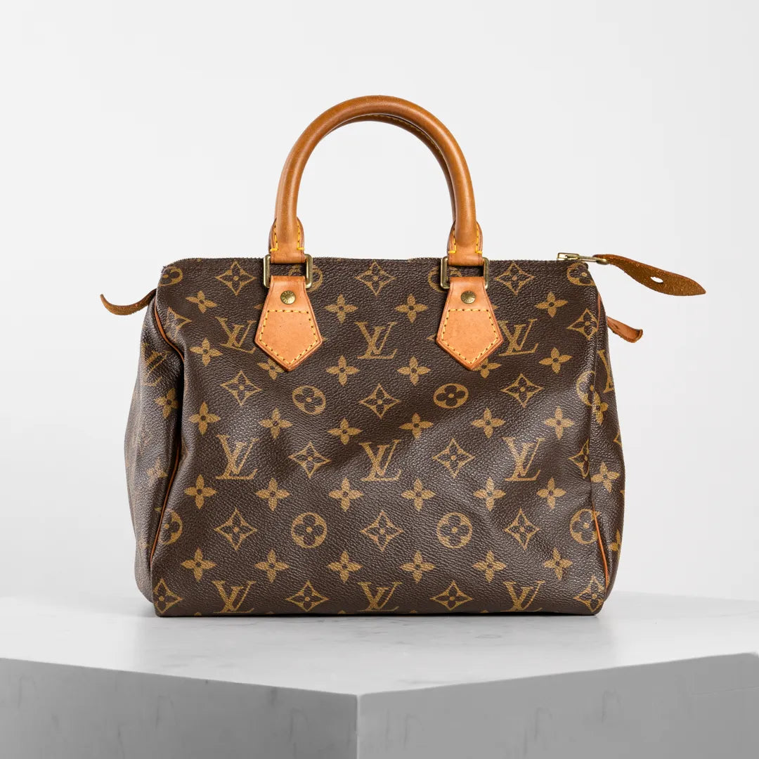 LOUIS VUITTON/ルイ・ヴィトン】モノグラム スピーディ25 ハンドバッグ W25cm×H18cm｜ヴァルティークヴィンテージ【公式】｜ レディースファッション通販 – VALTIQUE VINTAGE TOKYO